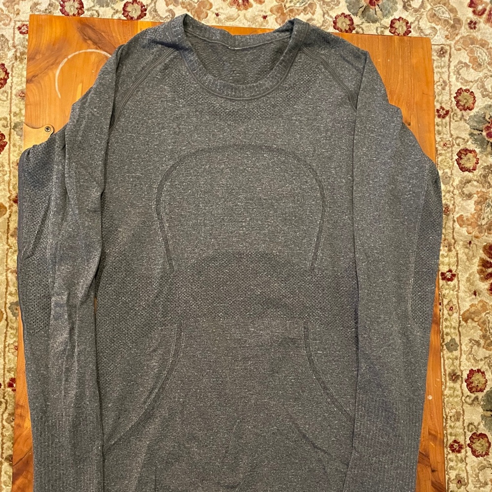 Lululemon Swiftly Tech long Sleeve